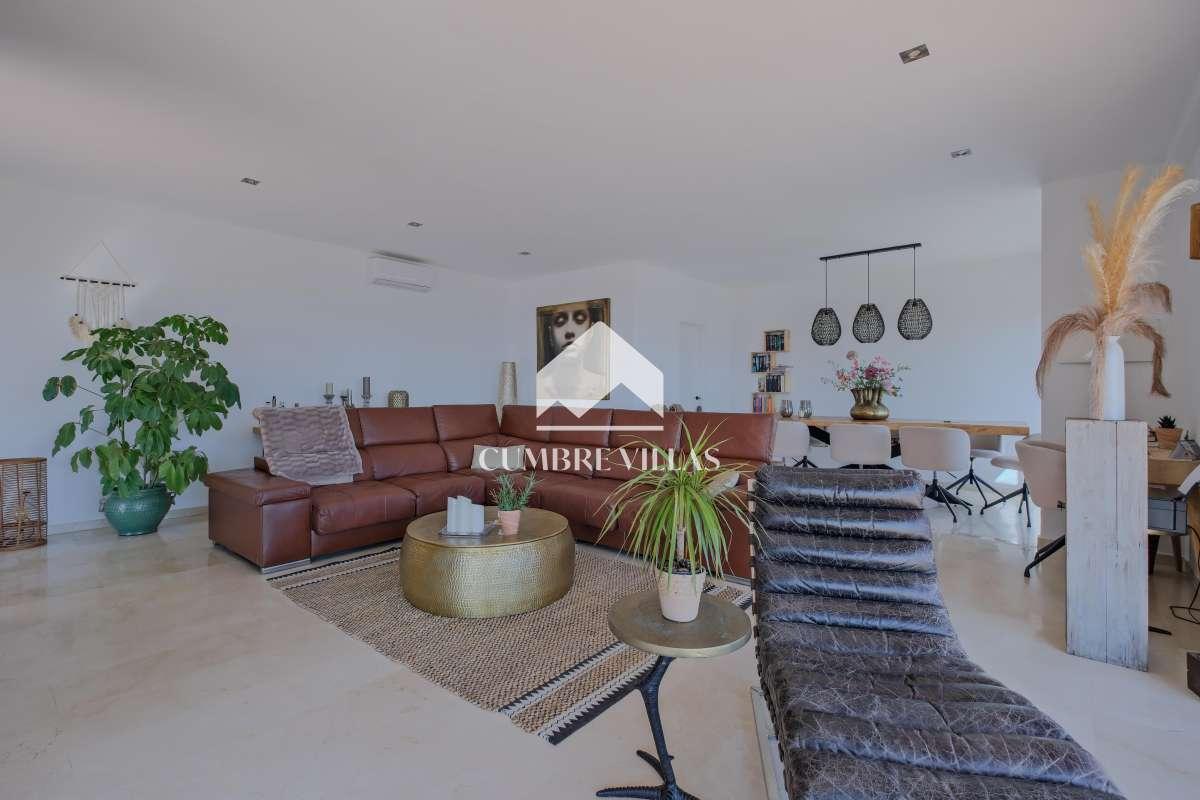 Villa for Sale in Almuñécar