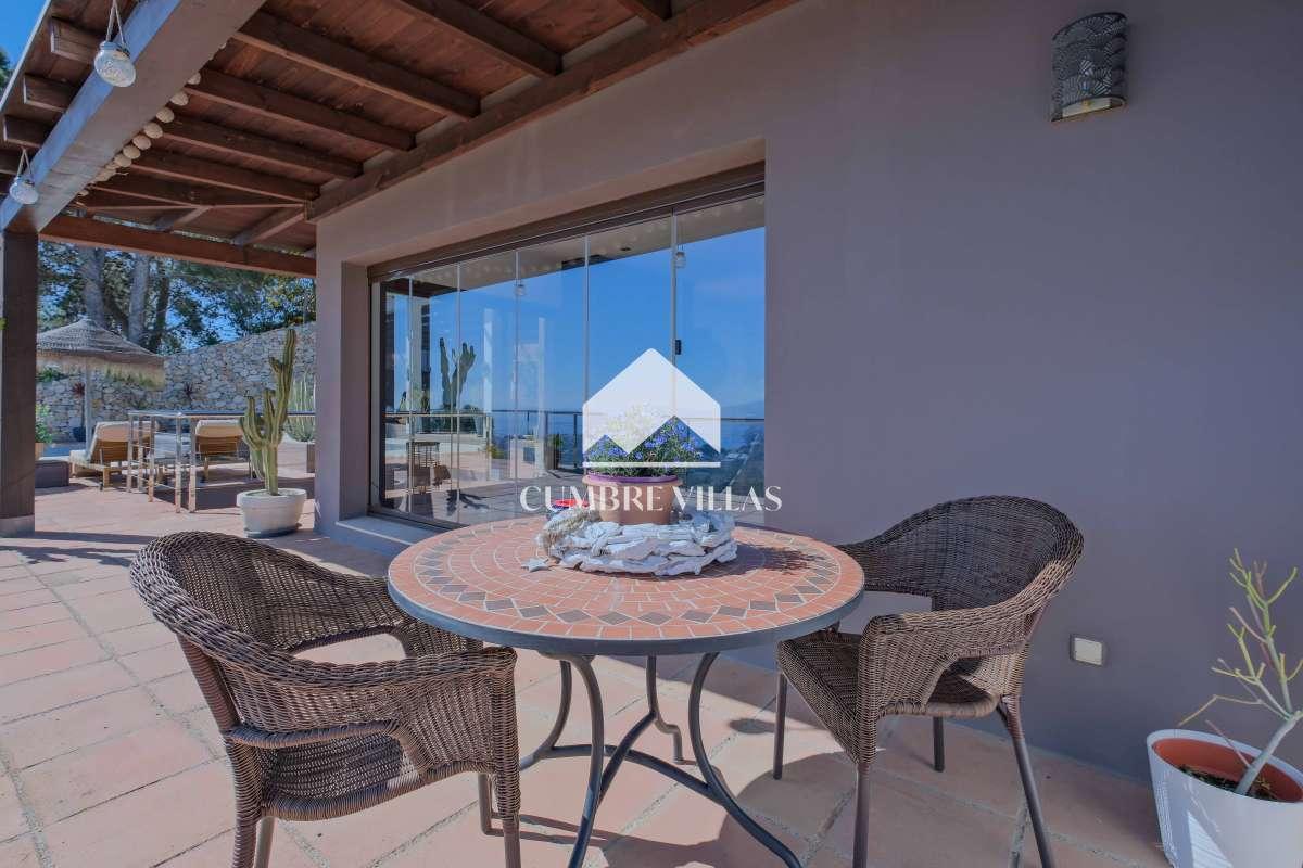 Villa for Sale in Almuñécar