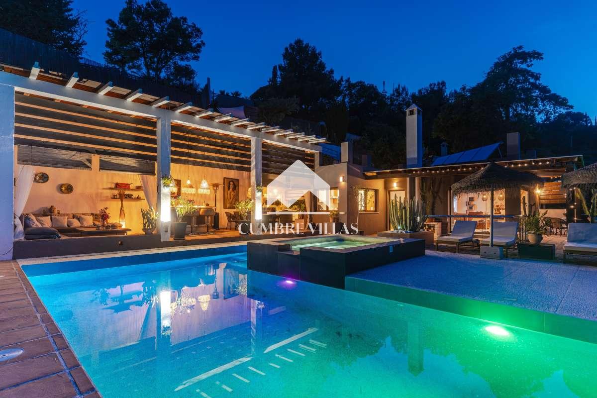 Villa for Sale in Almuñécar