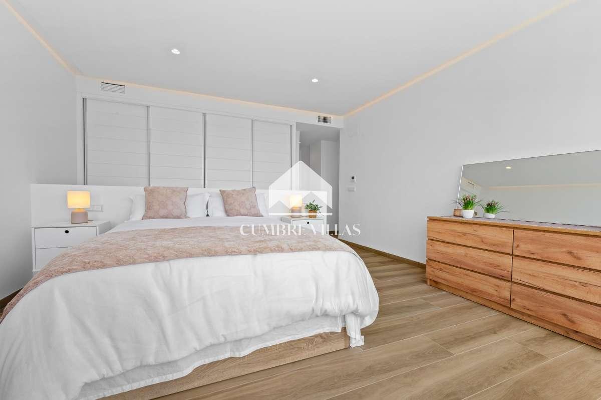 Villa for Sale in Almuñécar