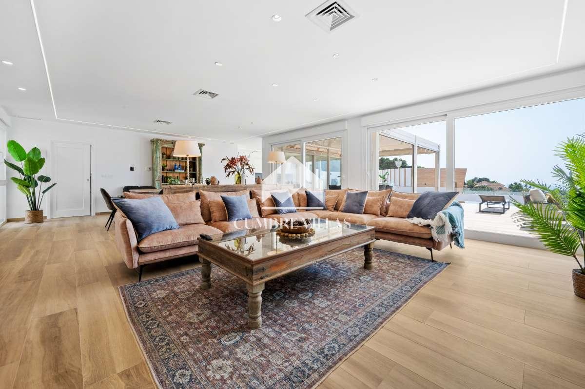 Villa for Sale in Almuñécar