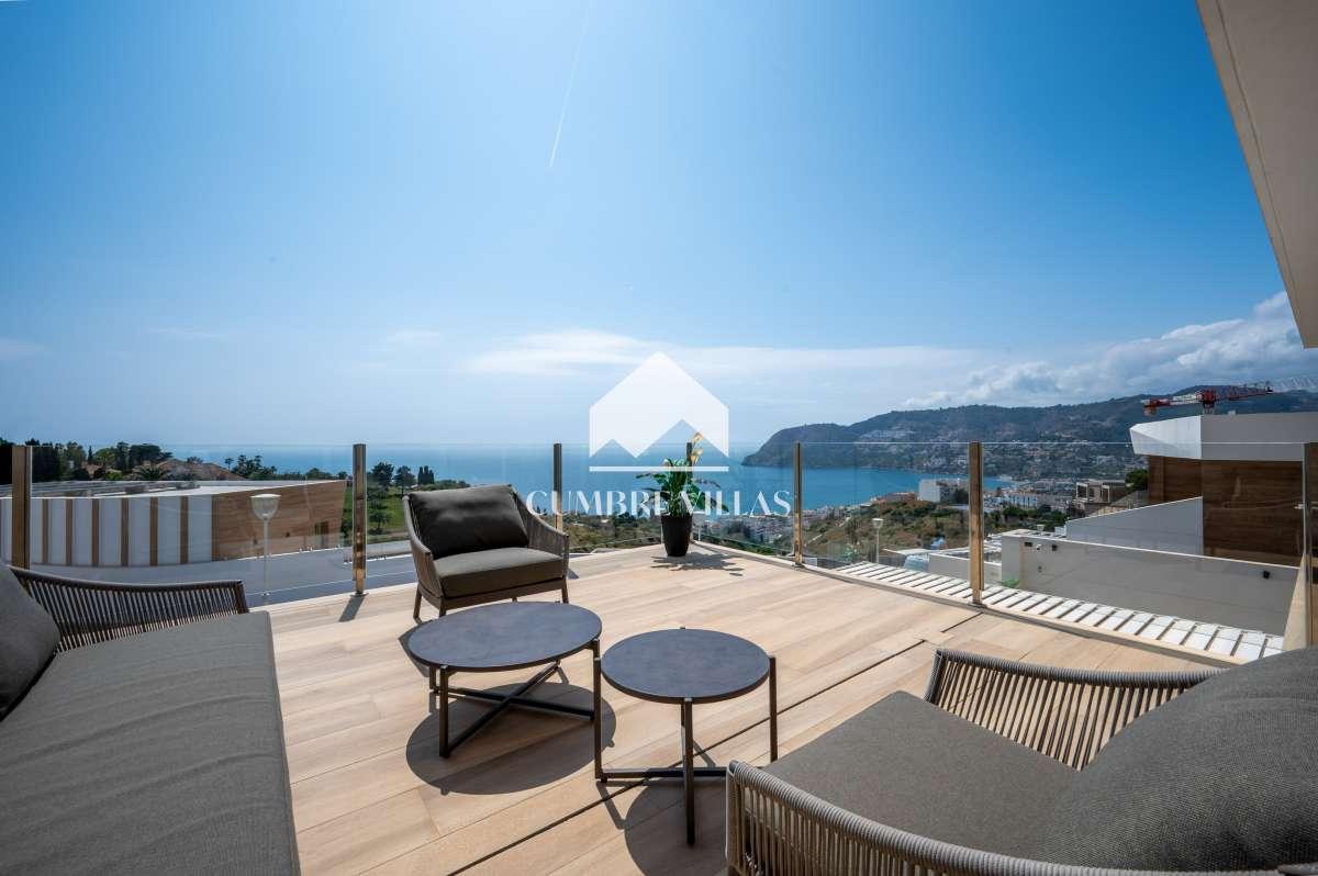 Villa for Sale in Almuñécar