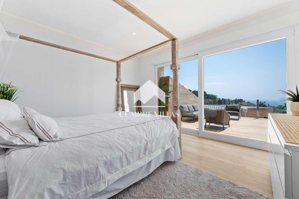 Villa for Sale in Almuñécar