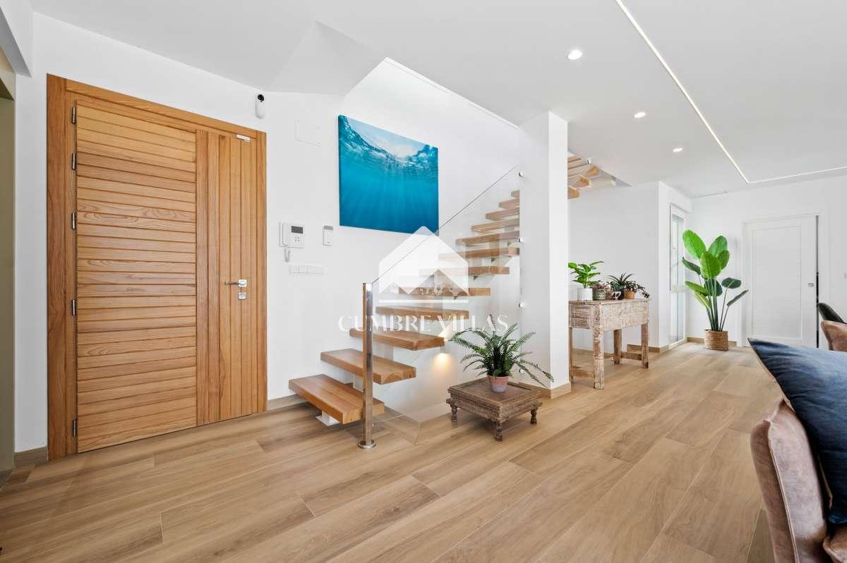 Villa for Sale in Almuñécar