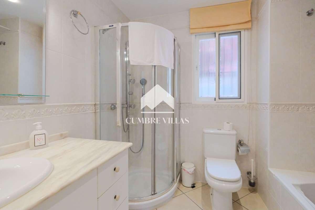 Villa for Sale in Salobreña