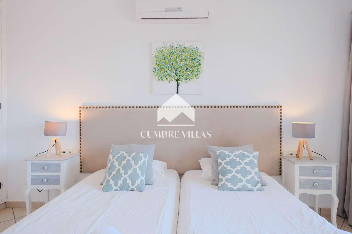 Villa for Sale in Salobreña