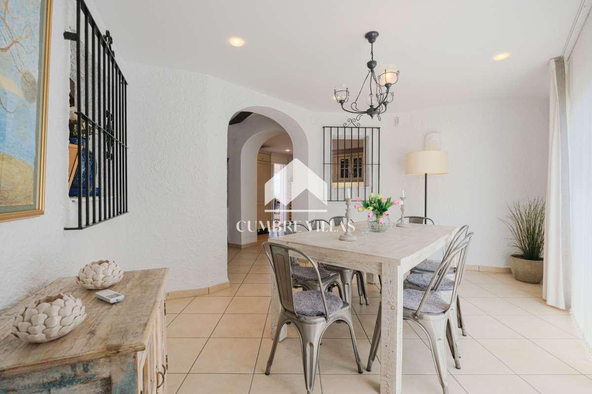 Villa for Sale in Salobreña