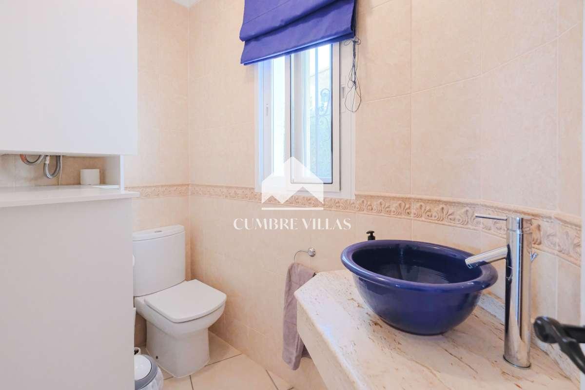 Villa for Sale in Salobreña