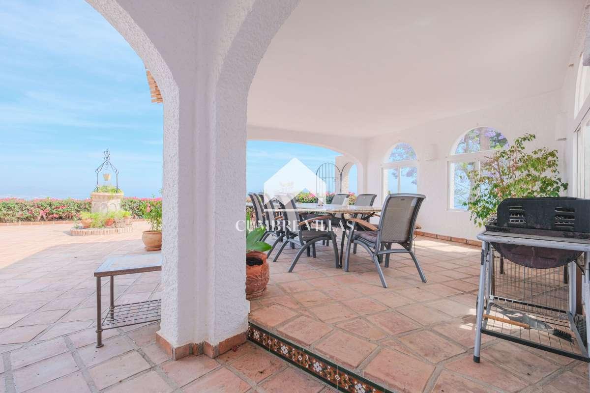 Villa for Sale in Salobreña