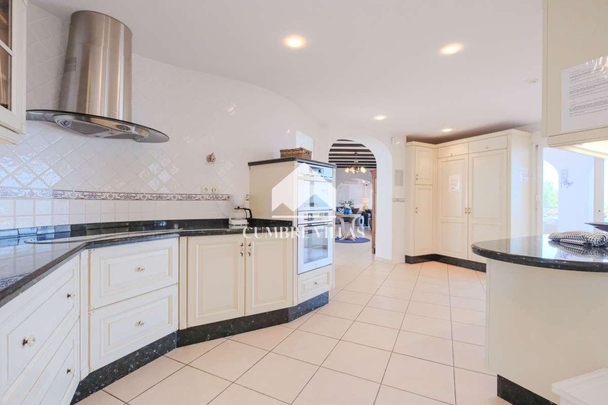 Villa for Sale in Salobreña