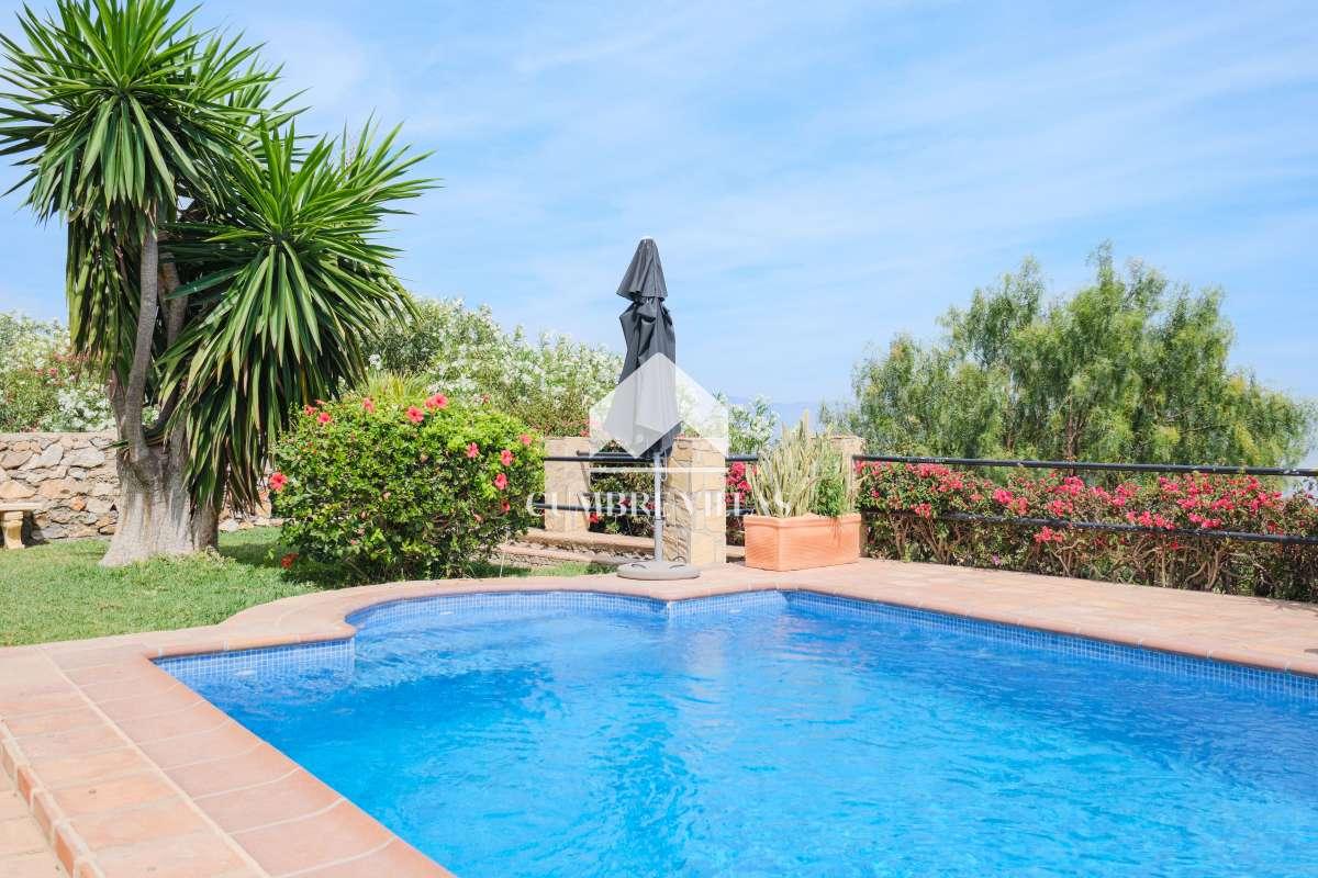 Villa for Sale in Salobreña