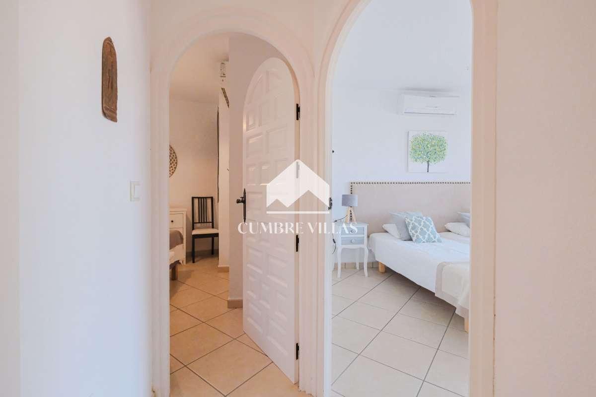 Villa for Sale in Salobreña