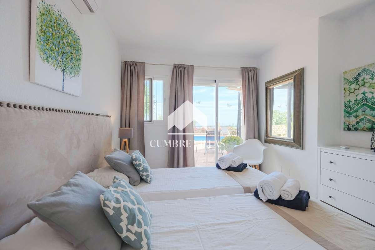 Villa for Sale in Salobreña