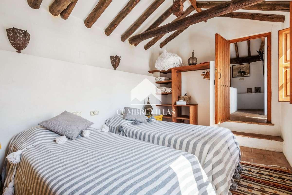 Villa for Sale in El Valle