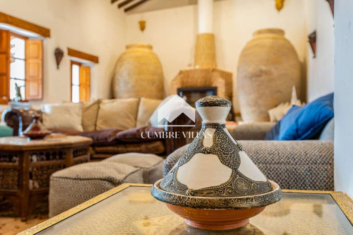 Villa for Sale in El Valle