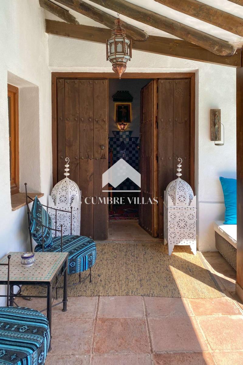 Villa for Sale in El Valle