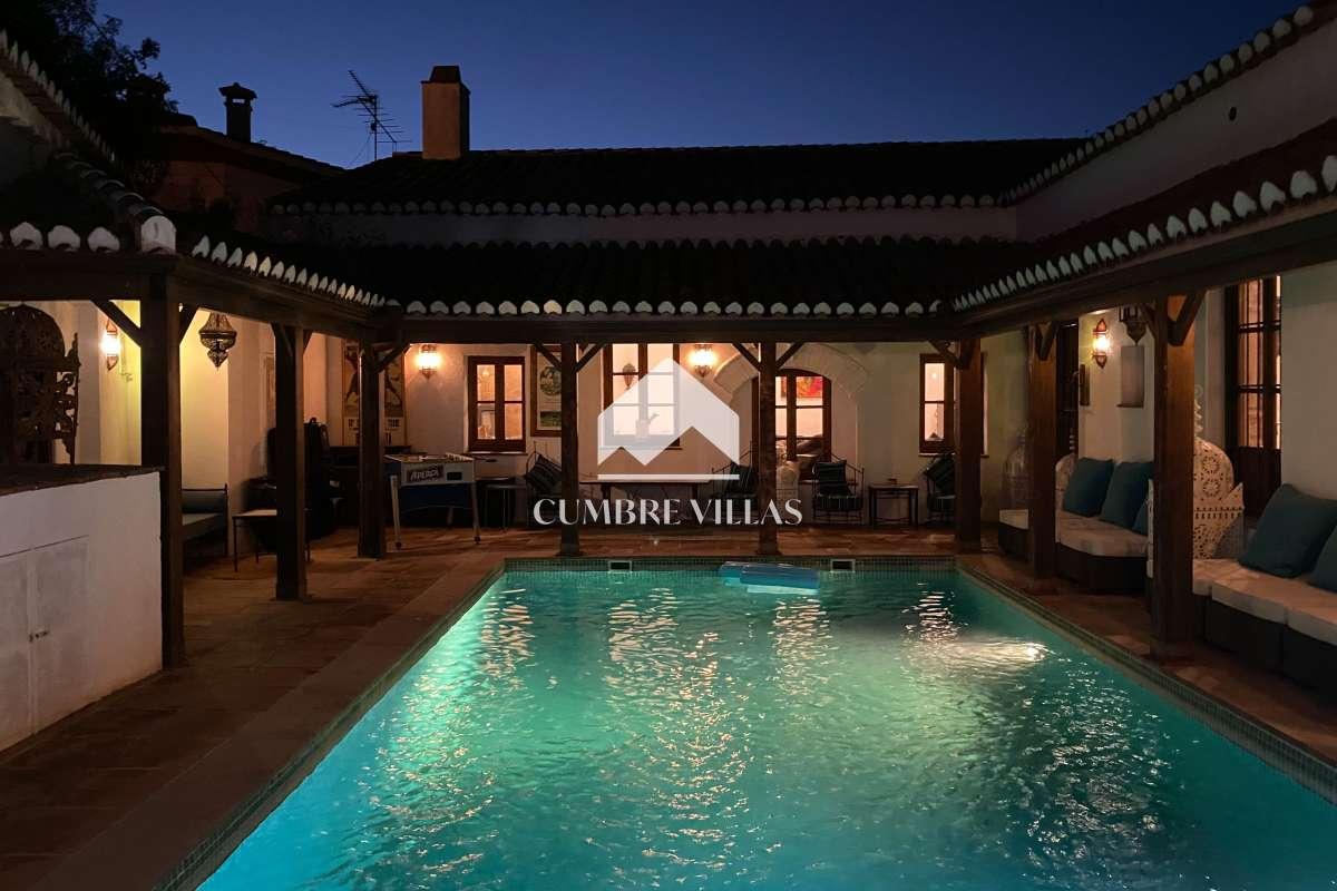 Villa for Sale in El Valle