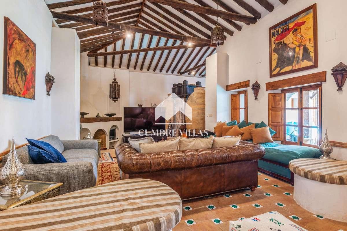 Villa for Sale in El Valle