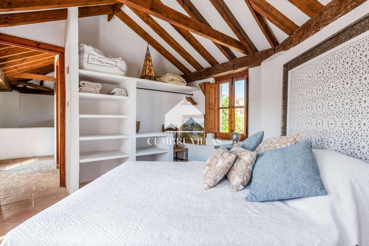 Villa for Sale in El Valle