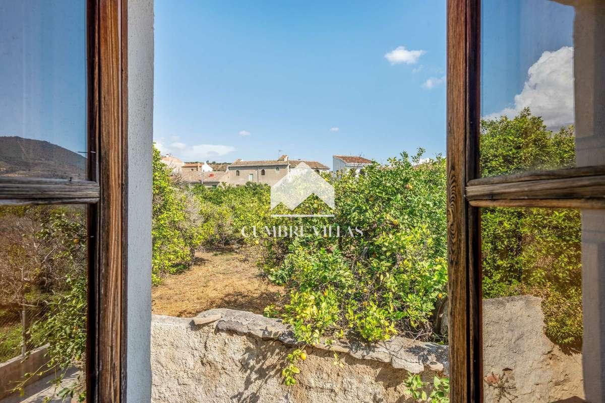 Villa for Sale in El Valle