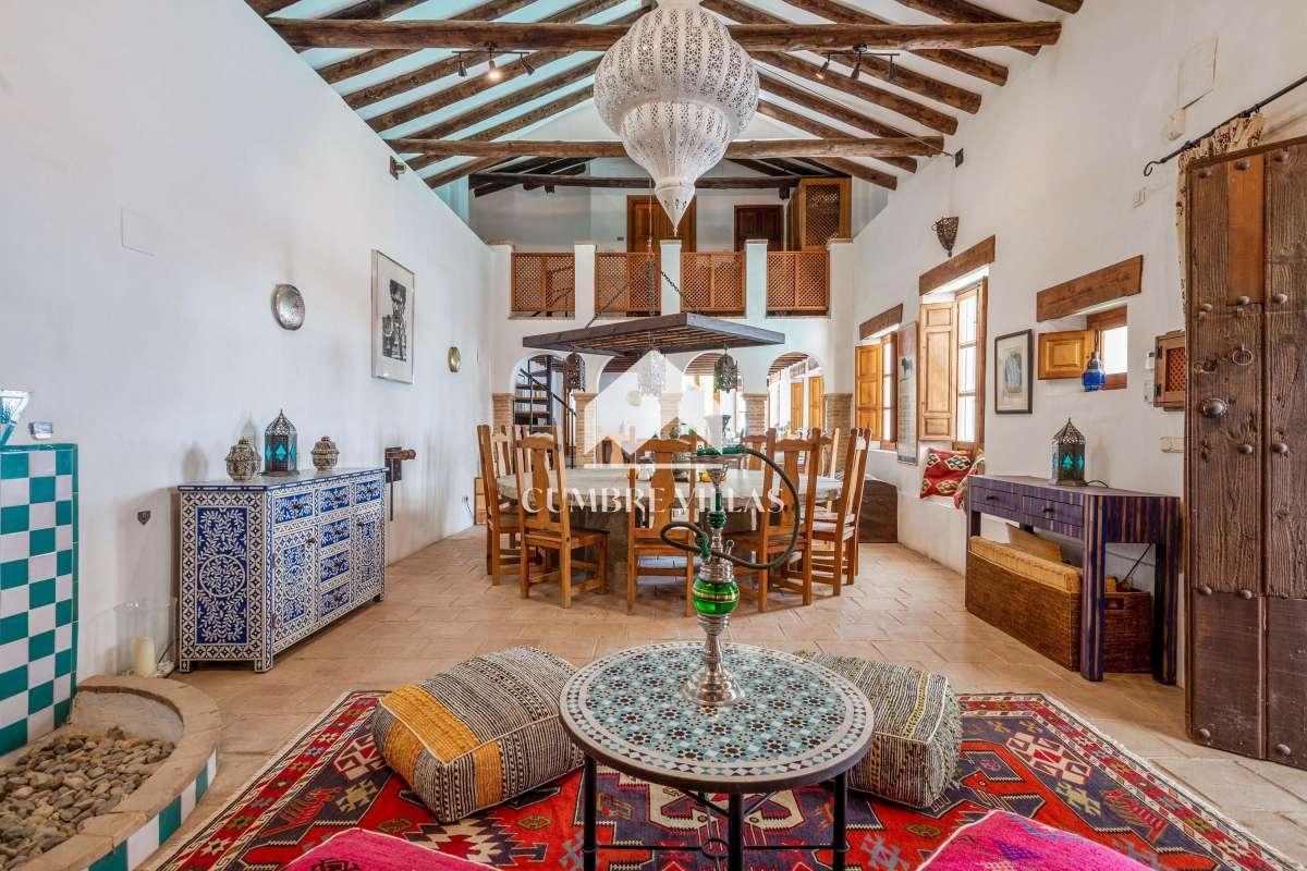Villa for Sale in El Valle
