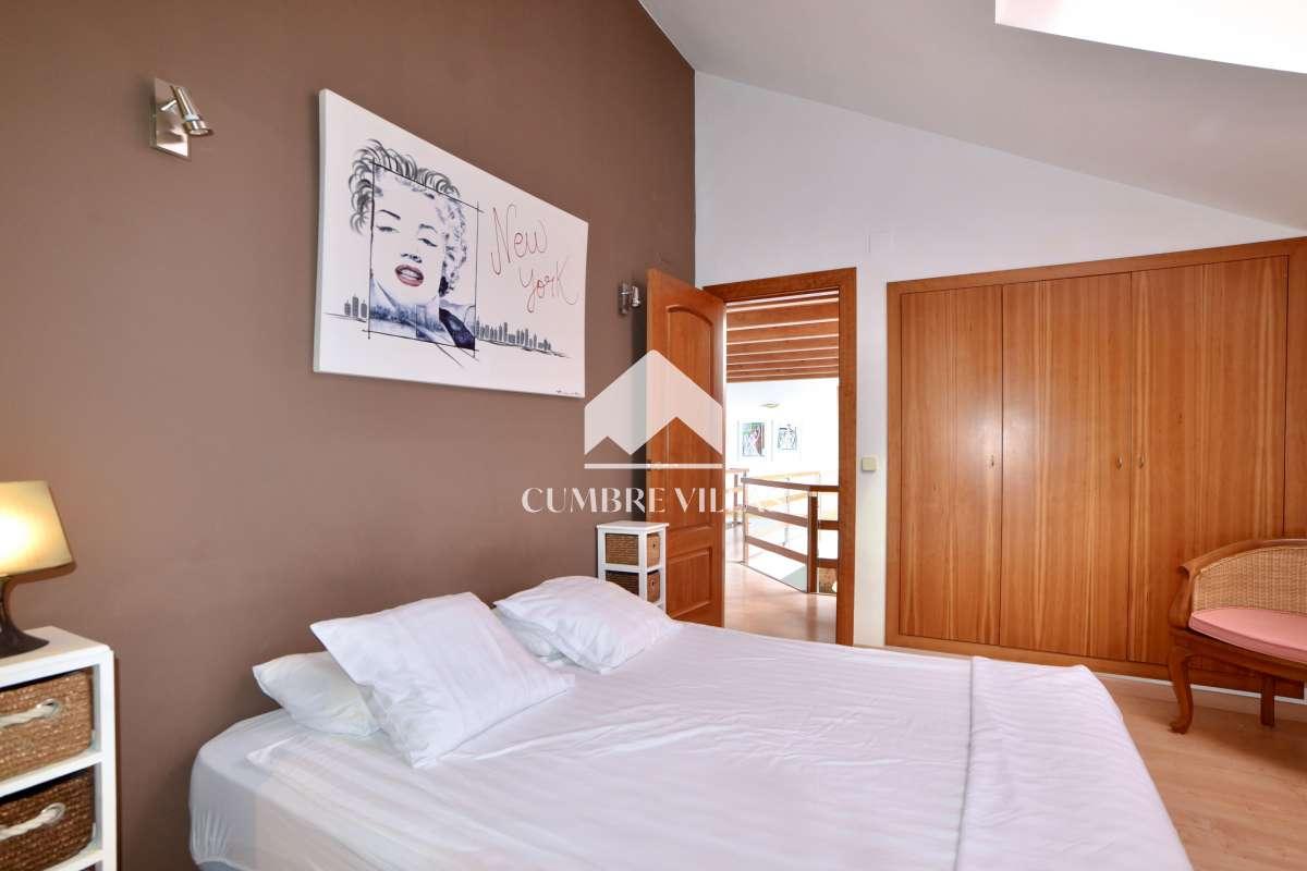 Villa for Sale in Salobreña