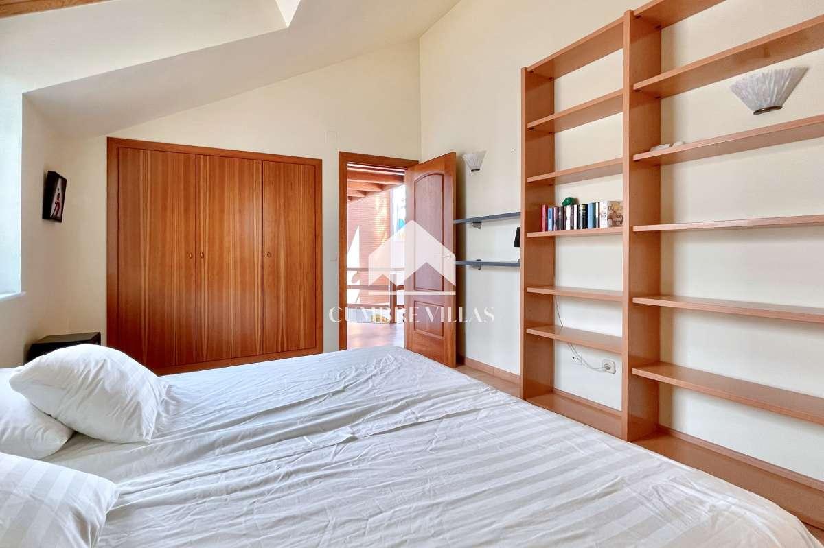 Villa for Sale in Salobreña