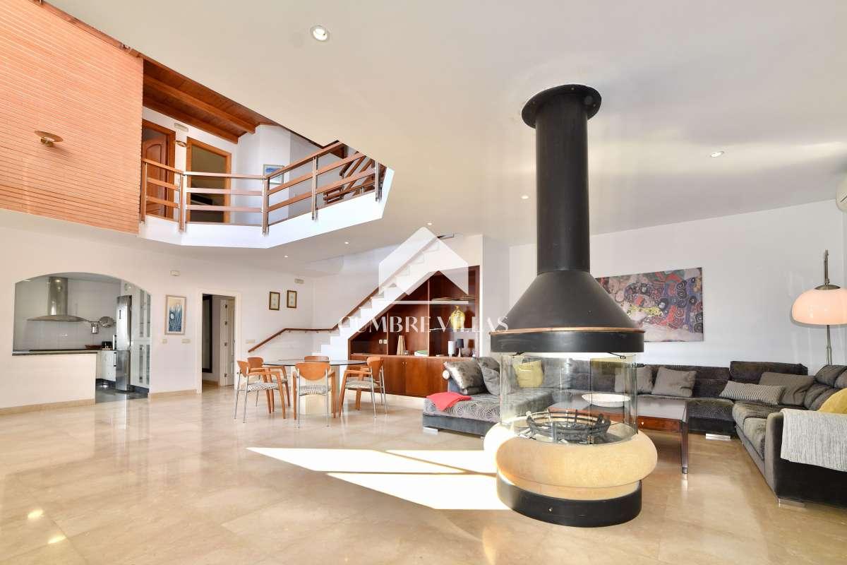 Villa for Sale in Salobreña