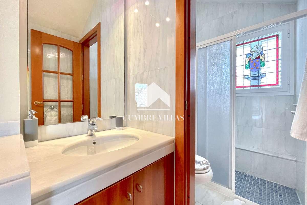 Villa for Sale in Salobreña