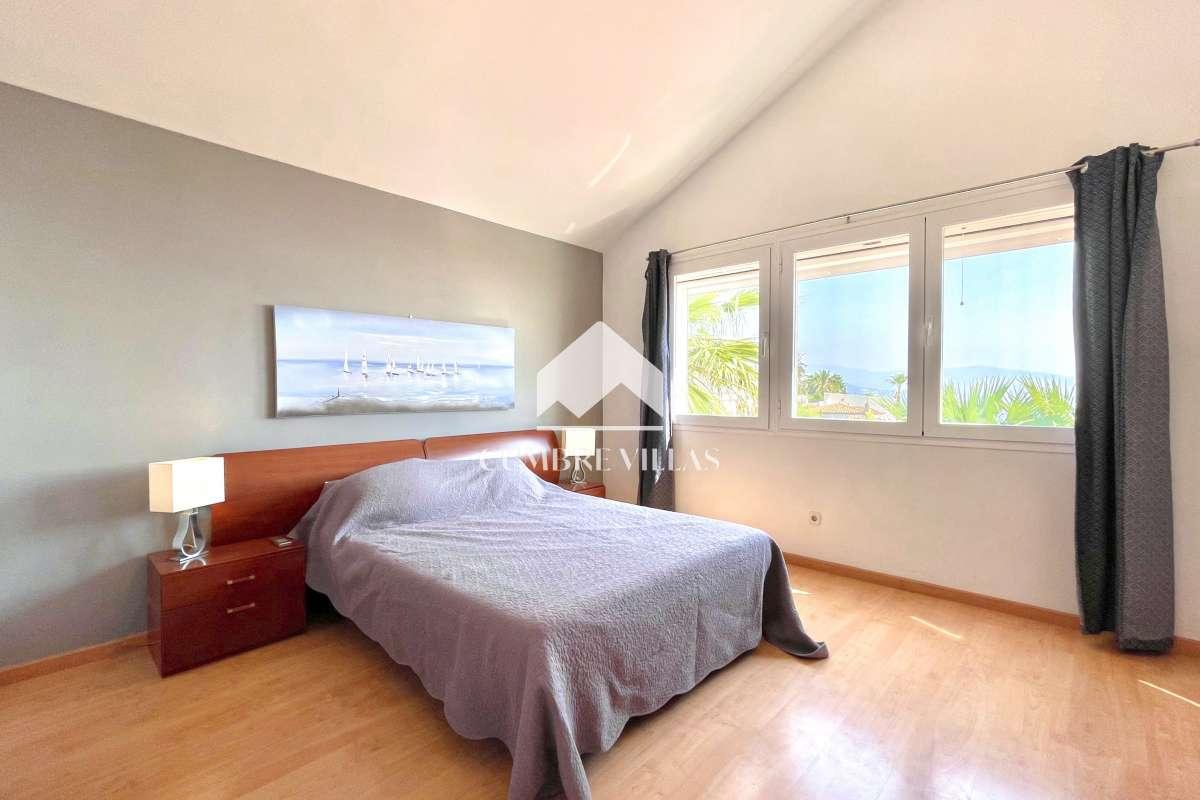 Villa for Sale in Salobreña