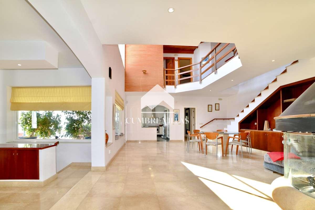 Villa for Sale in Salobreña