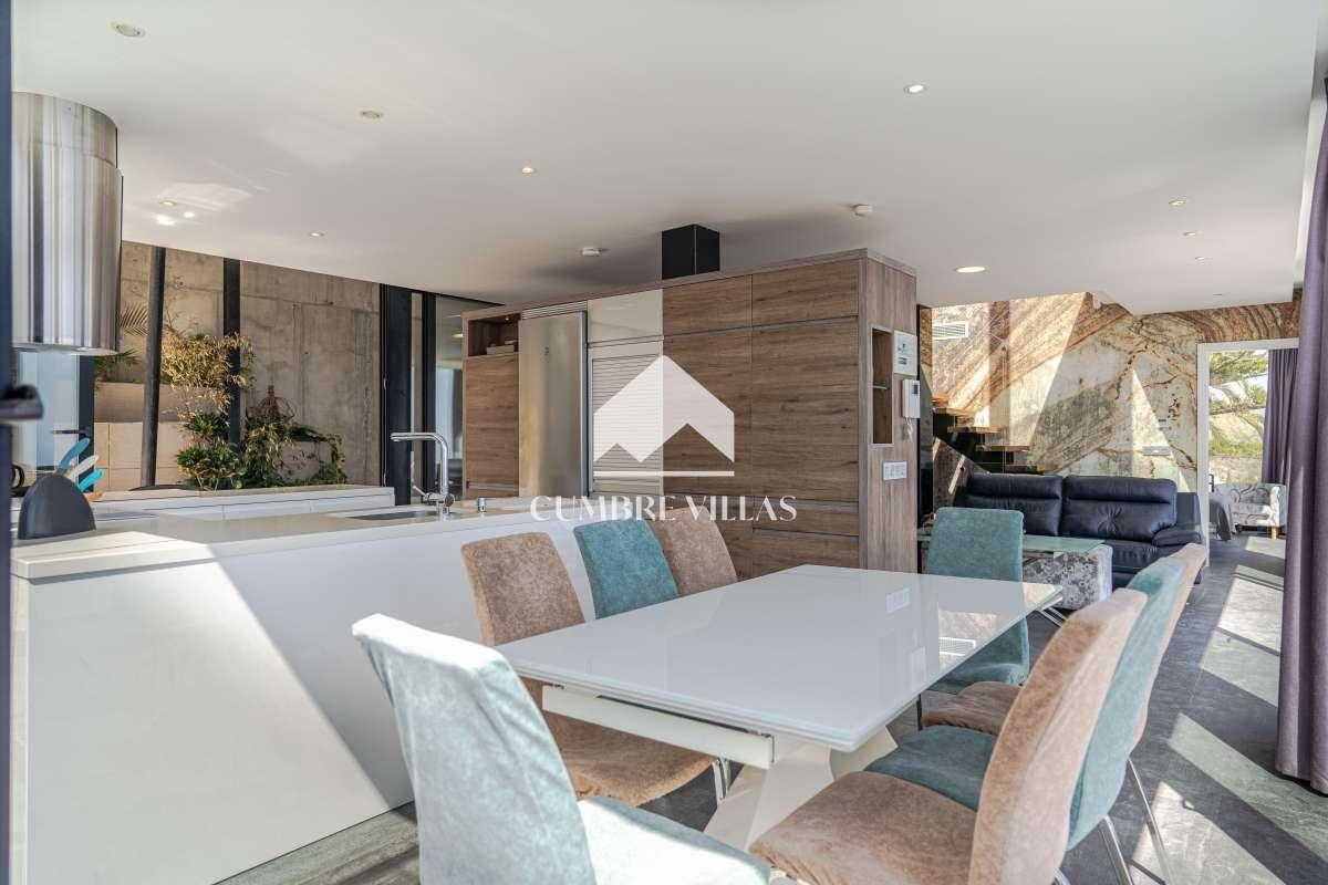 Villa for Sale in Salobreña