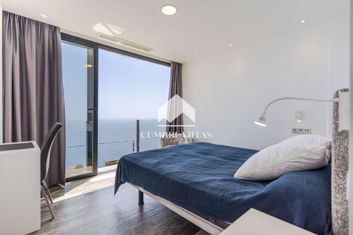 Villa for Sale in Salobreña