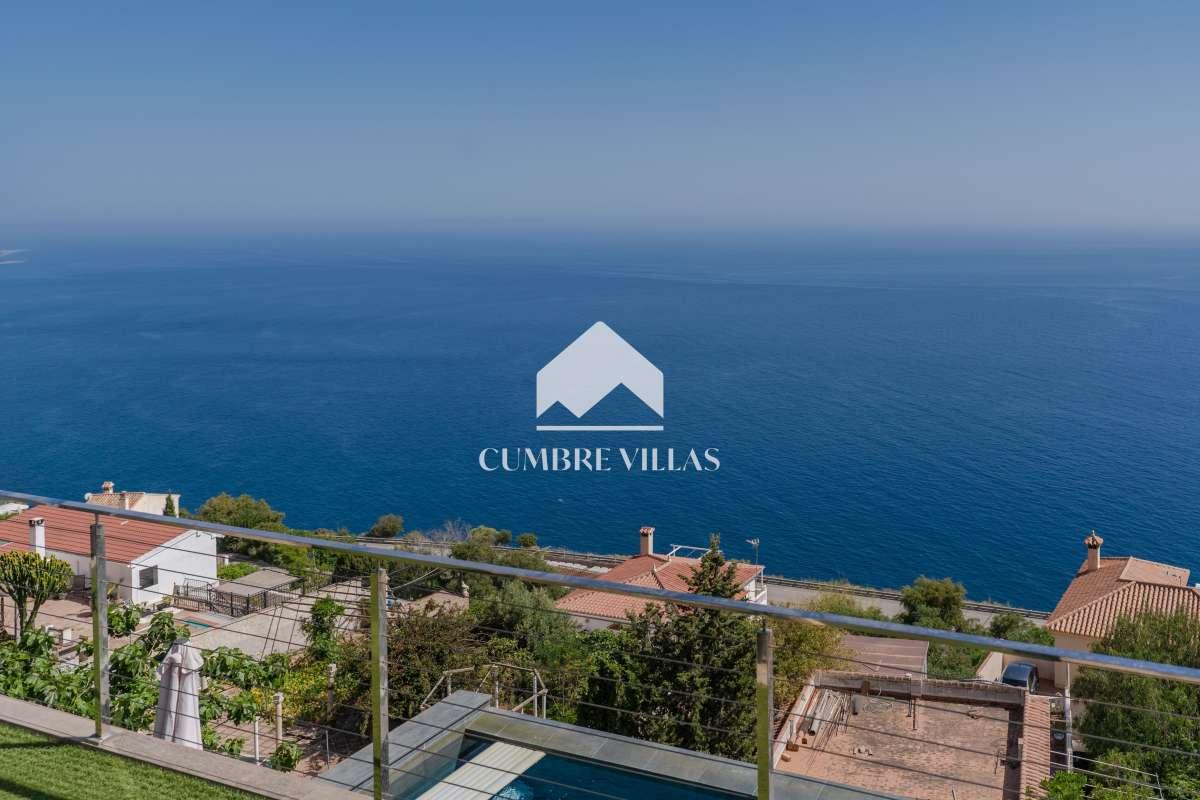 Villa for Sale in Salobreña