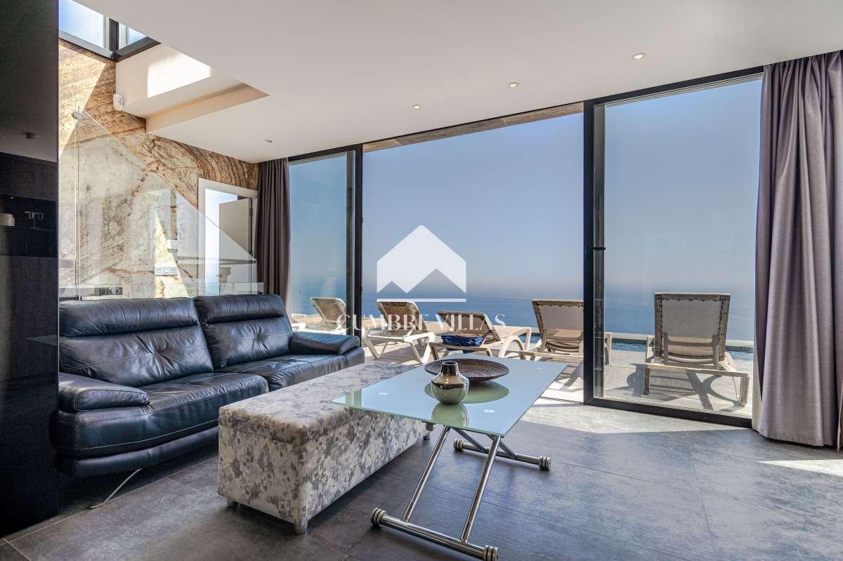 Villa for Sale in Salobreña