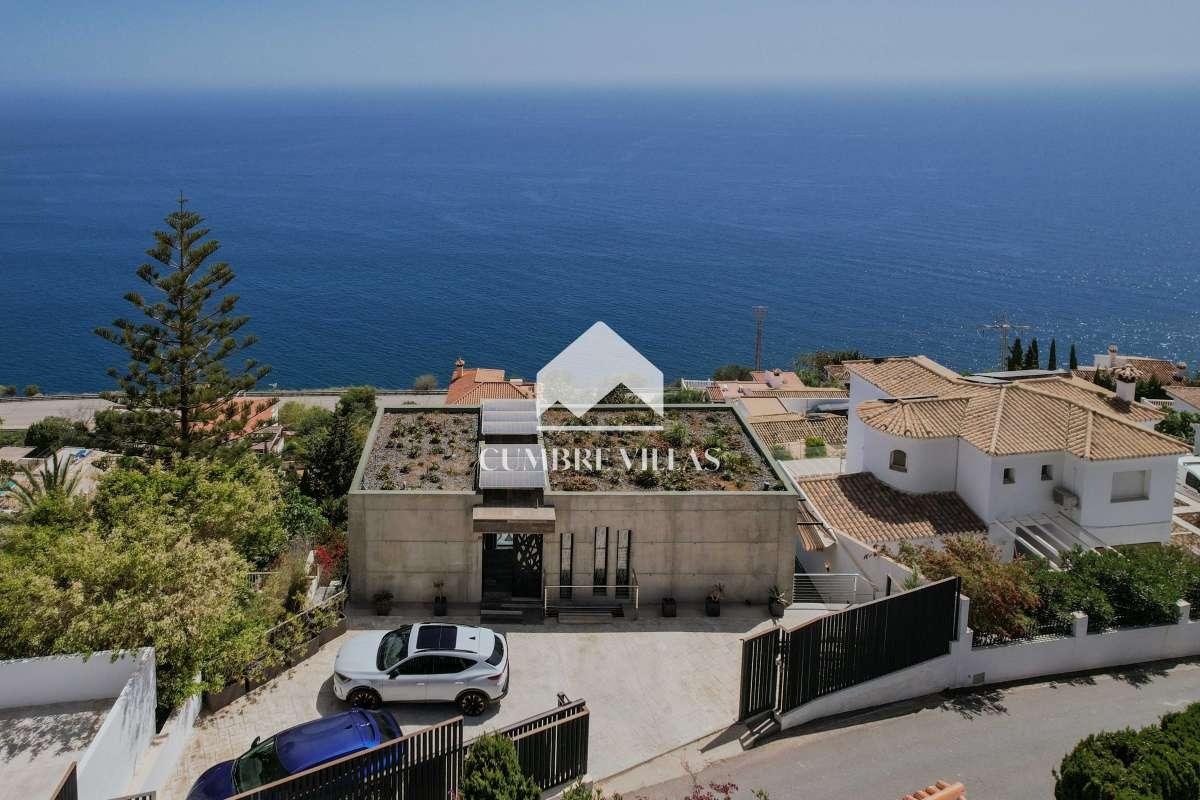 Villa for Sale in Salobreña