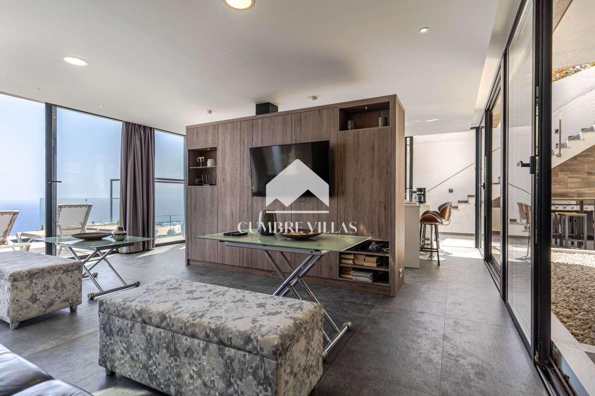 Villa for Sale in Salobreña