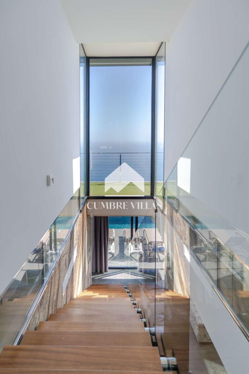Villa for Sale in Salobreña