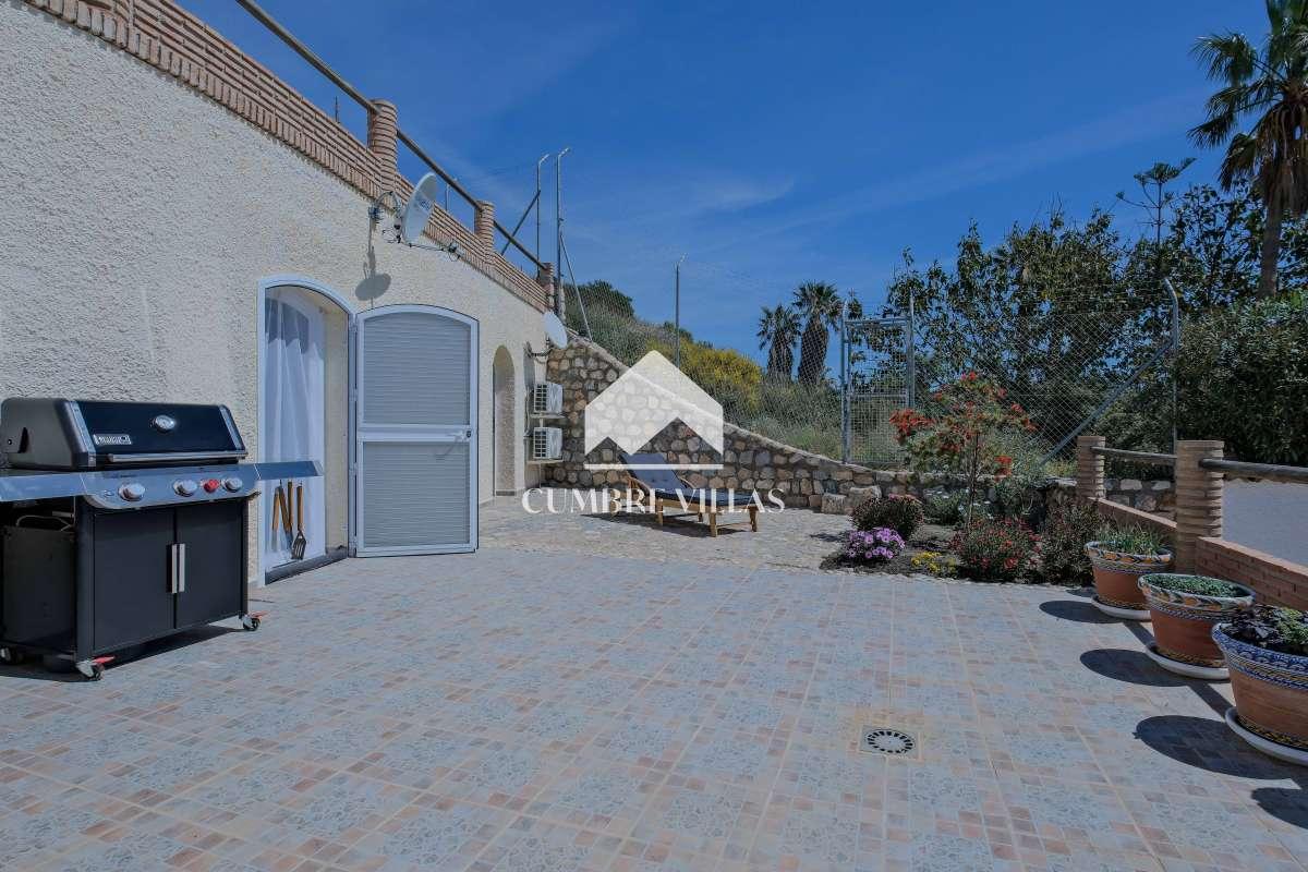 Villa for Sale in Salobreña
