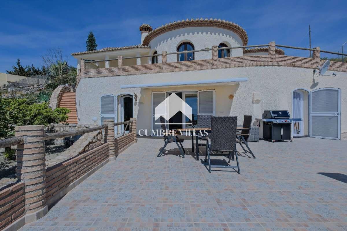 Villa for Sale in Salobreña