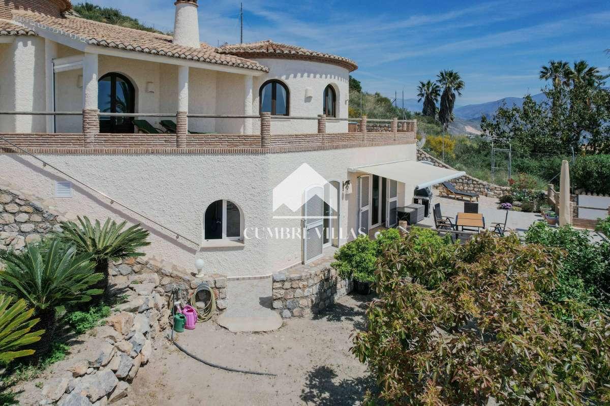 Villa for Sale in Salobreña