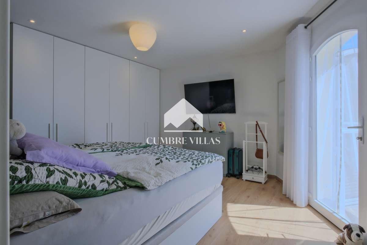 Villa for Sale in Salobreña