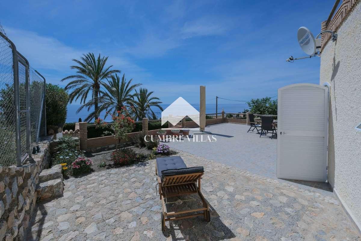 Villa for Sale in Salobreña