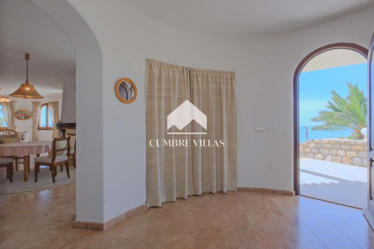 Villa for Sale in Salobreña