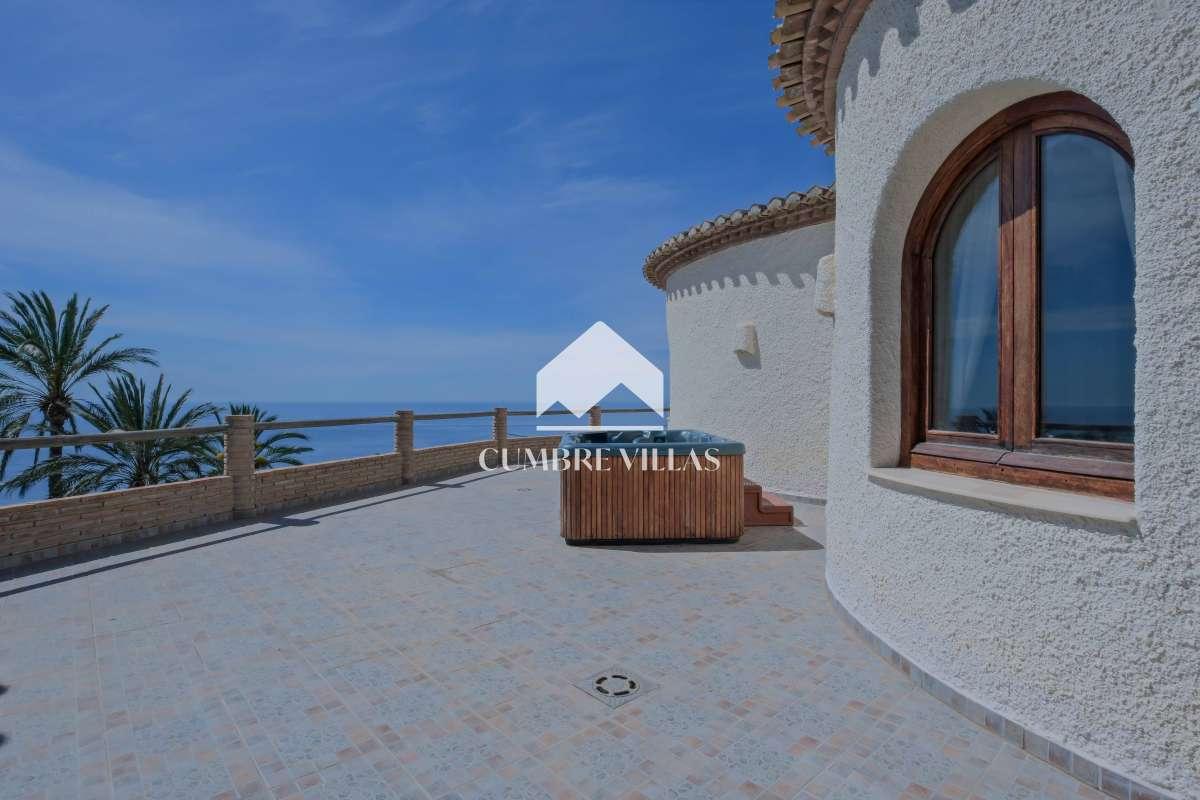 Villa for Sale in Salobreña
