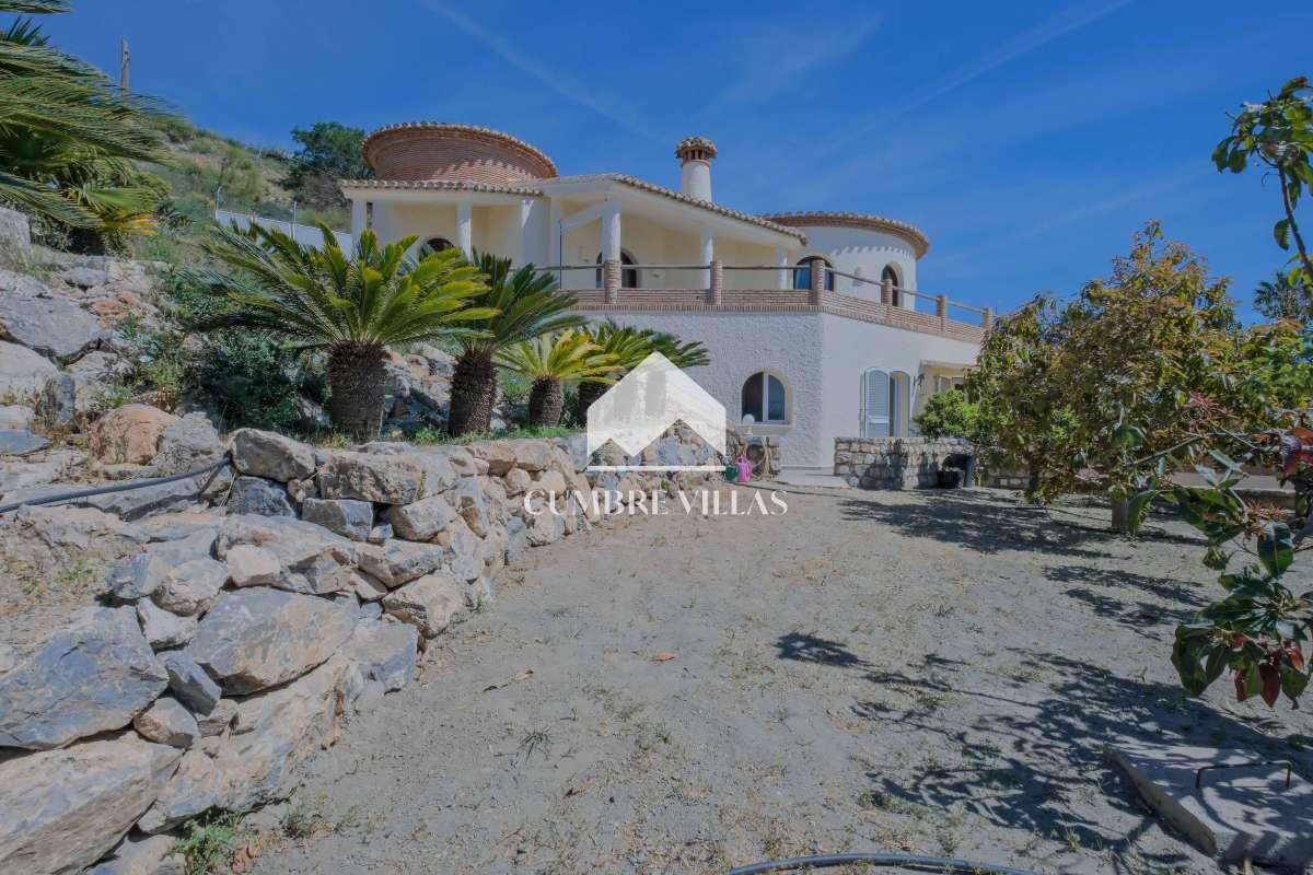 Villa for Sale in Salobreña