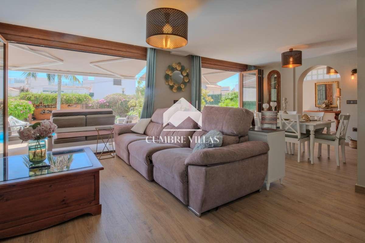 Villa for Sale in Almuñécar