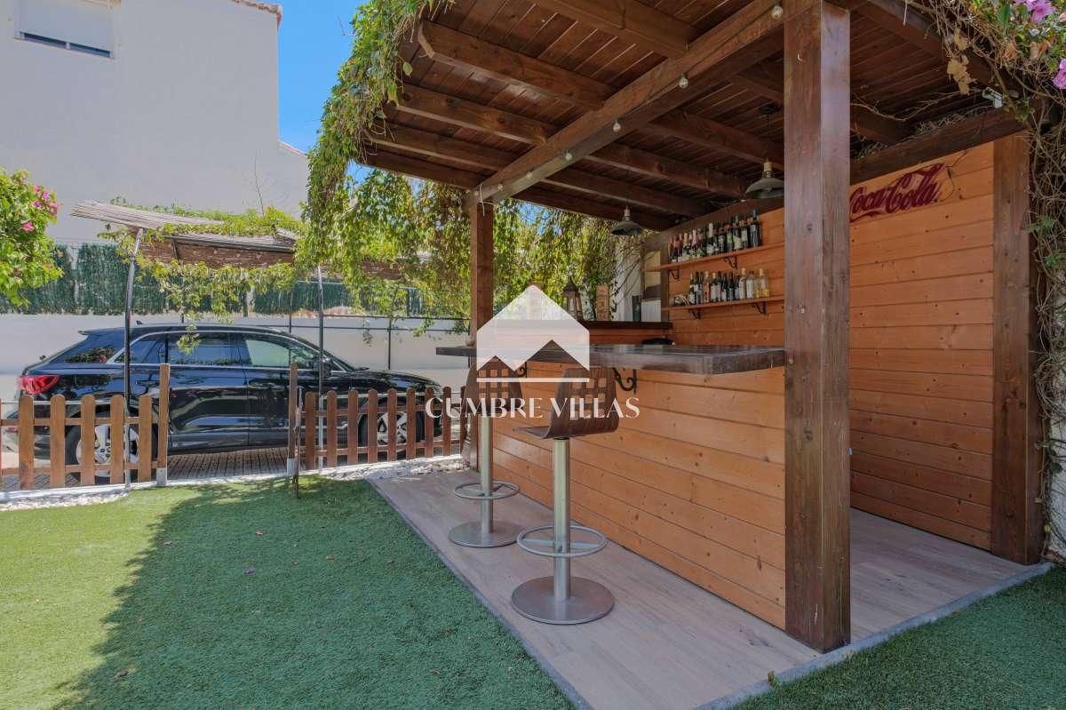 Villa for Sale in Almuñécar