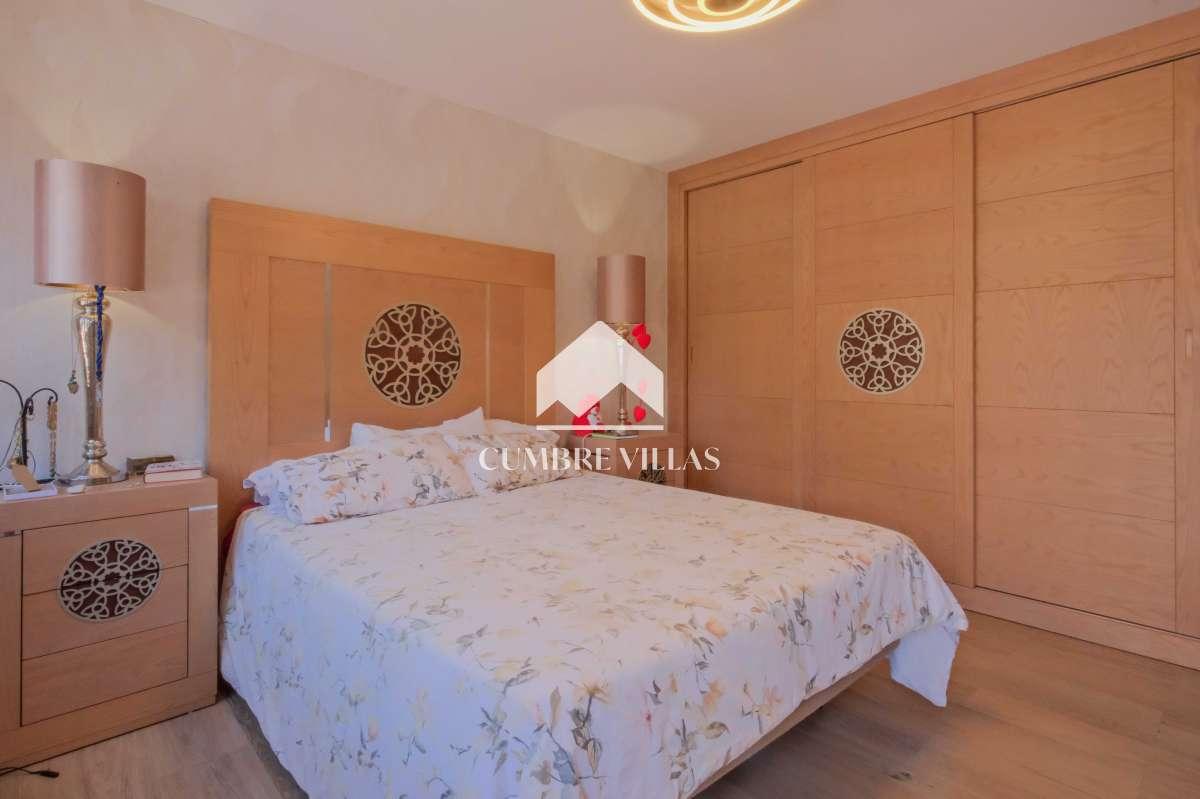 Villa for Sale in Almuñécar