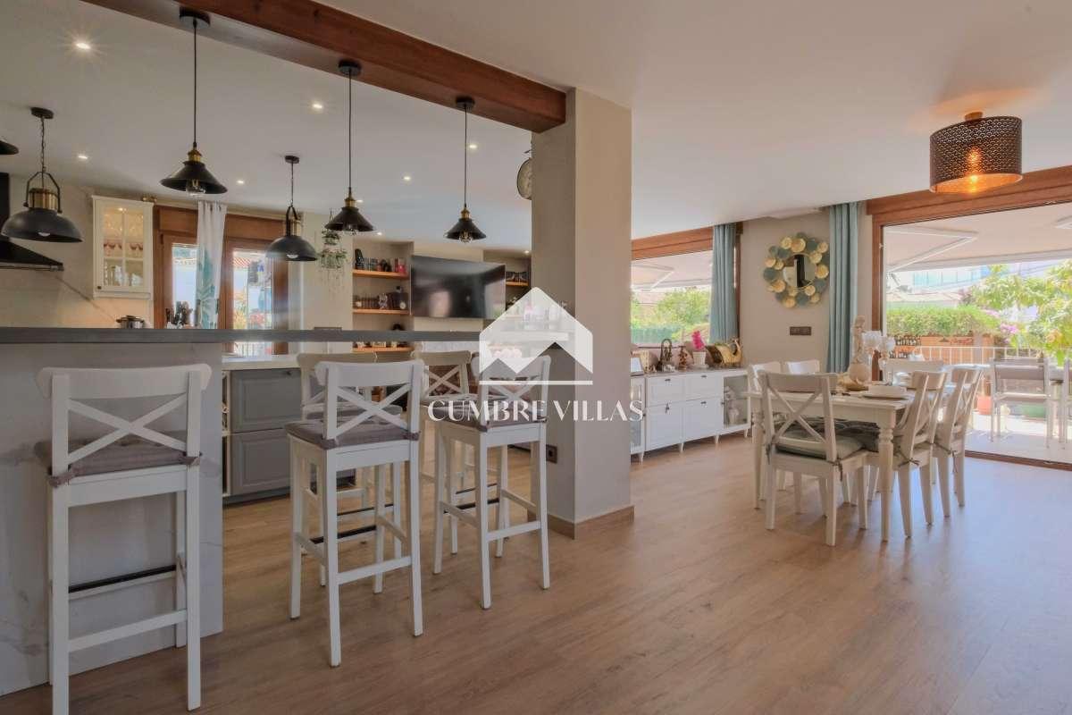 Villa for Sale in Almuñécar